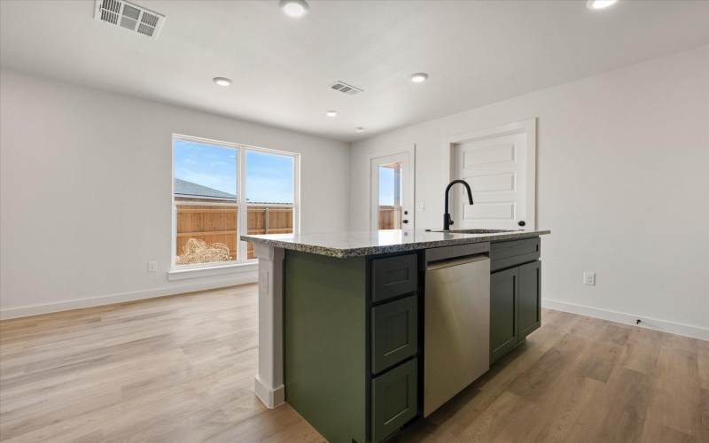 517 E 24th Street, Wolfforth, TX 79382, 3 Bedrooms Bedrooms, ,2 BathroomsBathrooms,Residential,For Sale,517 E 24th Street,0,202603699