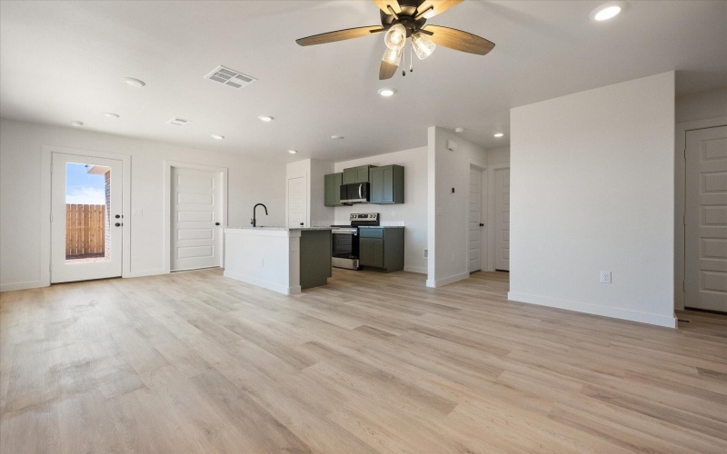 517 E 24th Street, Wolfforth, TX 79382, 3 Bedrooms Bedrooms, ,2 BathroomsBathrooms,Residential,For Sale,517 E 24th Street,0,202603699