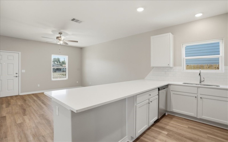 3027 Sabinas Street, Corpus Christi, TX 78405, 3 Habitaciones Habitaciones , ,2 BañosBaños,Residential,En Venta,3027 Sabinas Street,0,473537