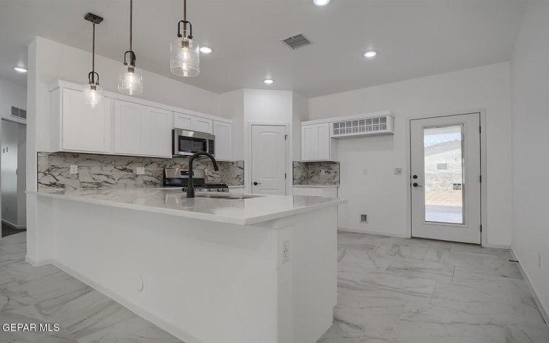 13897 CAROLINA PONCE Avenue, Horizon City, TX 79928, 4 Bedrooms Bedrooms, ,2 BathroomsBathrooms,Residential,For Sale,13897 CAROLINA PONCE Avenue,0,940726