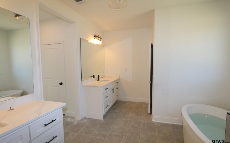 16503 Cooper Way, Tyler, TX 75703, 4 Habitaciones Habitaciones , ,3 BañosBaños,Residential,En Venta,16503 Cooper Way,0,26003985