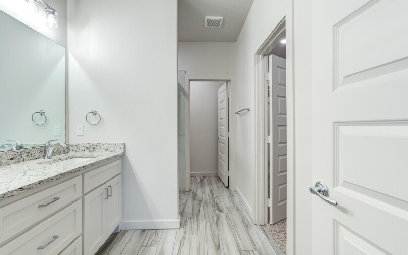 7046 41st Street, Lubbock, TX 79407, 3 Habitaciones Habitaciones , ,2 BañosBaños,Residential,En Venta,7046 41st Street,0,202562860