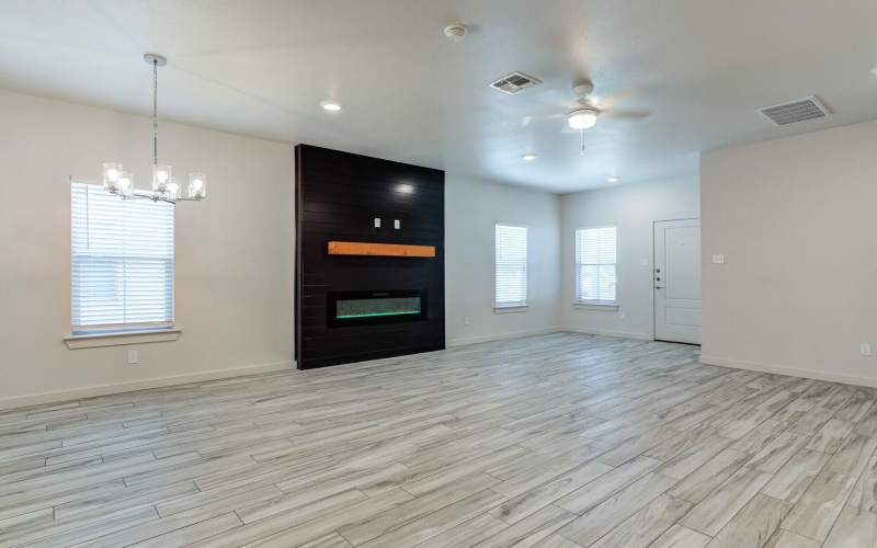 7046 41st Street, Lubbock, TX 79407, 3 Habitaciones Habitaciones , ,2 BañosBaños,Residential,En Venta,7046 41st Street,0,202562860