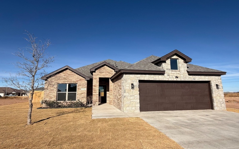 1216 N 6th Street, Wolfforth, TX 79382, 4 Bedrooms Bedrooms, ,2 BathroomsBathrooms,Residential,For Sale,1216 N 6th Street,0,202564509