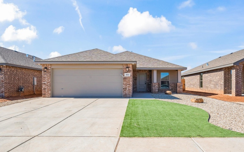 2013 Cottonwood Avenue, Wolfforth, TX 79382, 3 Bedrooms Bedrooms, ,2 BathroomsBathrooms,Residential,For Sale,2013 Cottonwood Avenue,0,202603318