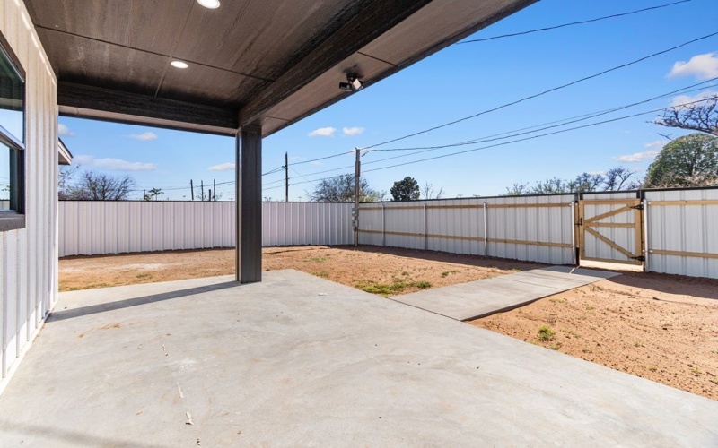 707 NW 6th St, Andrews, TX 79714, 4 Habitaciones Habitaciones , ,3 BañosBaños,Residential,En Venta,707 NW 6th St,0,173311