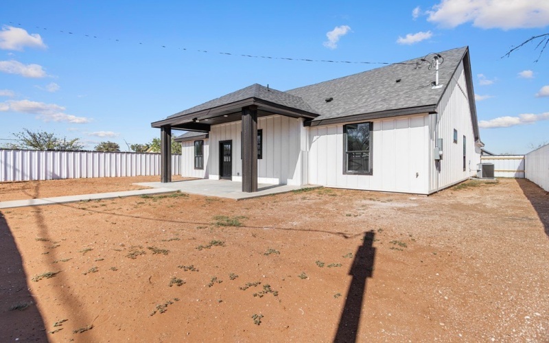 707 NW 6th St, Andrews, TX 79714, 4 Habitaciones Habitaciones , ,3 BañosBaños,Residential,En Venta,707 NW 6th St,0,173311