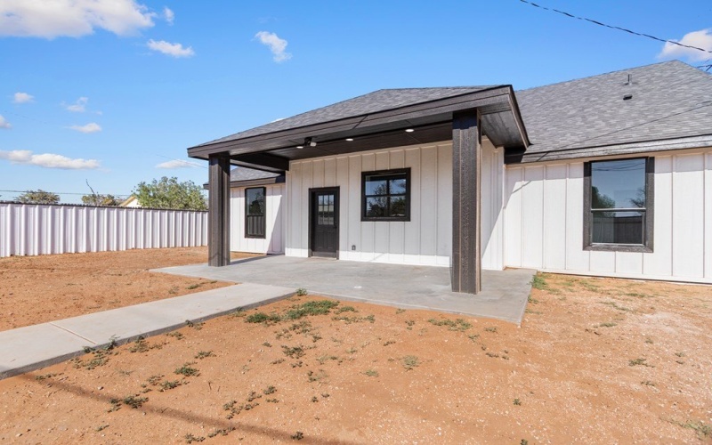 707 NW 6th St, Andrews, TX 79714, 4 Habitaciones Habitaciones , ,3 BañosBaños,Residential,En Venta,707 NW 6th St,0,173311