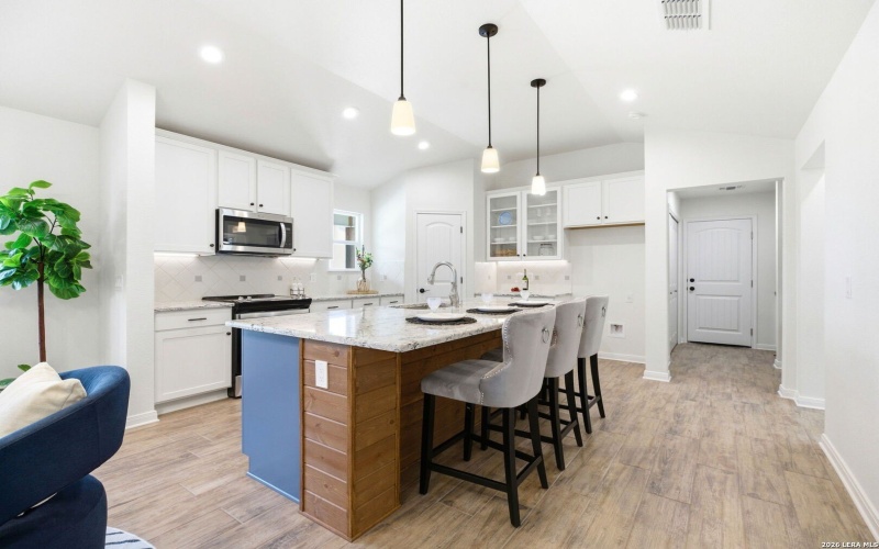 684 Appaloosa, Fischer, TX 78623, 3 Habitaciones Habitaciones , ,2 BañosBaños,Residential,En Venta,684 Appaloosa,0,1950326