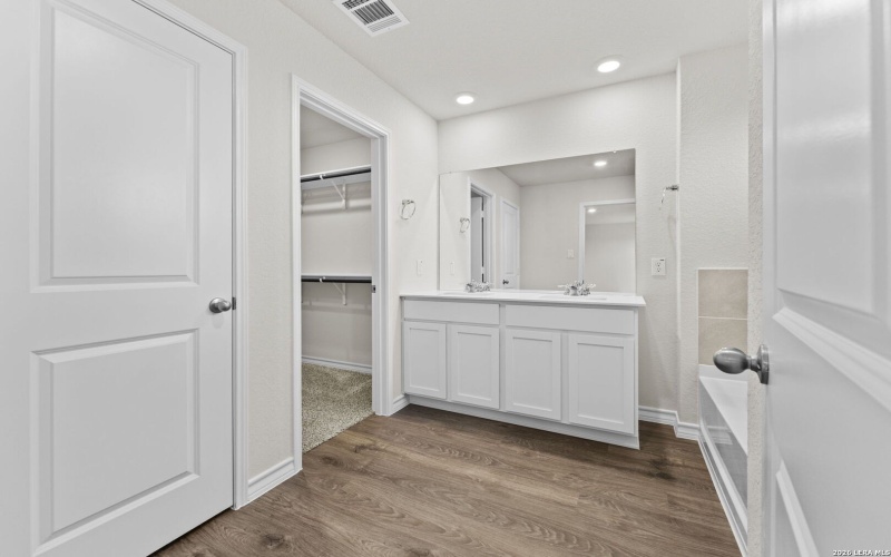 5026 Blind Shot, San Antonio, TX 78261, 4 Habitaciones Habitaciones , ,2 BañosBaños,Residential,En Venta,5026 Blind Shot,0,1950730