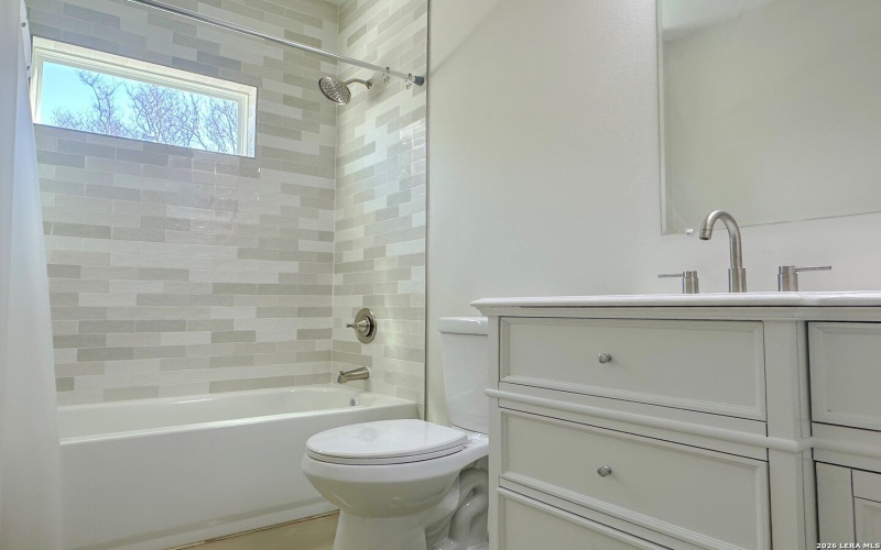 1722 N Center St, San Antonio, TX 78202, 3 Habitaciones Habitaciones , ,2 BañosBaños,Residential,En Venta,1722 N Center St,0,1950986