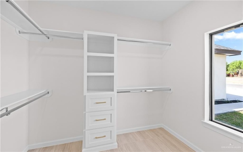 1704 Foxtail Street, Donna, TX 78537, 3 Bedrooms Bedrooms, ,2 BathroomsBathrooms,Residential,For Sale,1704 Foxtail Street,0,498771