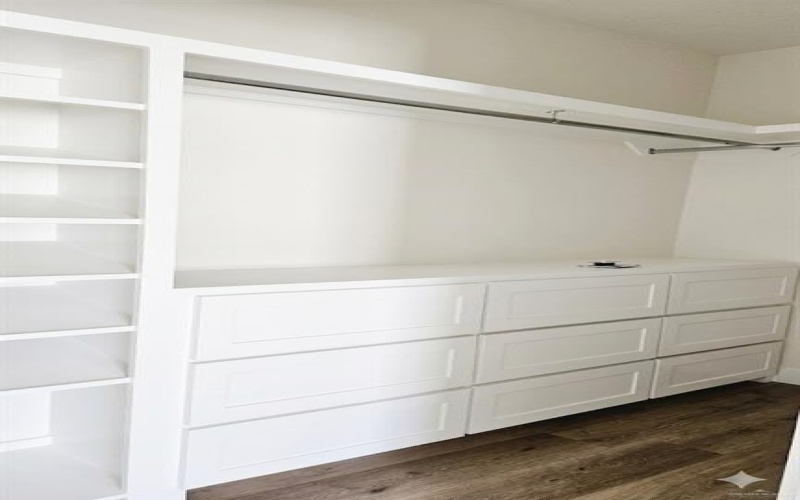 706 E Stubbs Street, Edinburg, TX 78539, 3 Bedrooms Bedrooms, ,2 BathroomsBathrooms,Residential,For Sale,706 E Stubbs Street,0,498793