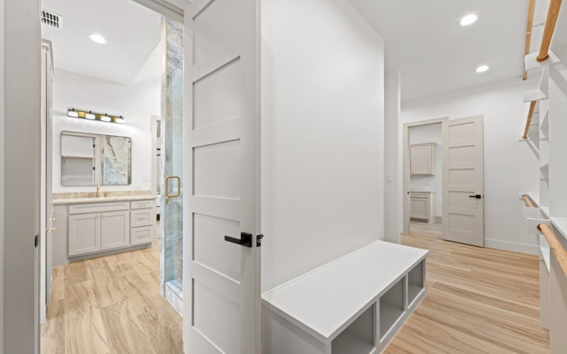 14120 Park Way, Malakoff, TX 75148, 5 Bedrooms Bedrooms, ,3 BathroomsBathrooms,Residential,For Sale,14120 Park Way,0,112520