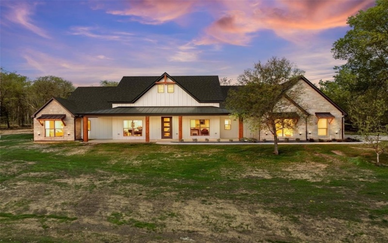 317 N Big Red Way, China Spring, TX 76633, 4 Bedrooms Bedrooms, ,3 BathroomsBathrooms,Residential,For Sale,317 N Big Red Way,0,21212757