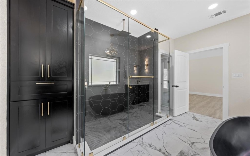 317 N Big Red Way, China Spring, TX 76633, 4 Bedrooms Bedrooms, ,3 BathroomsBathrooms,Residential,For Sale,317 N Big Red Way,0,21212757