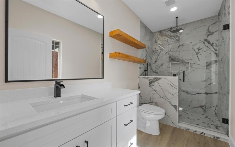 317 N Big Red Way, China Spring, TX 76633, 4 Bedrooms Bedrooms, ,3 BathroomsBathrooms,Residential,For Sale,317 N Big Red Way,0,21212757