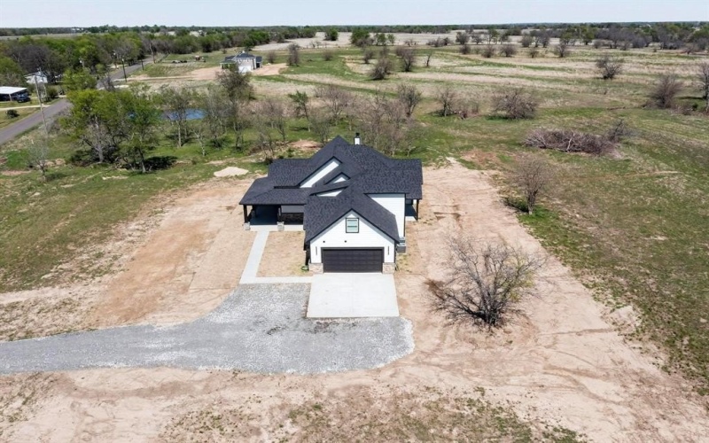 1518 County Road 4761, Sulphur Springs, TX 75482, 4 Bedrooms Bedrooms, ,3 BathroomsBathrooms,Residential,For Sale,1518 County Road 4761,0,21213136