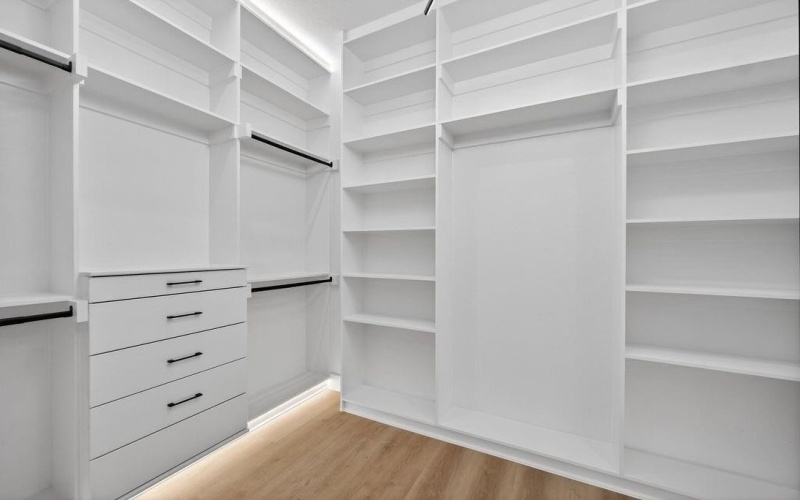 3215 Wake Street, Dallas, TX 75212, 4 Habitaciones Habitaciones , ,5 BañosBaños,Residential,En Venta,3215 Wake Street,0,21213229