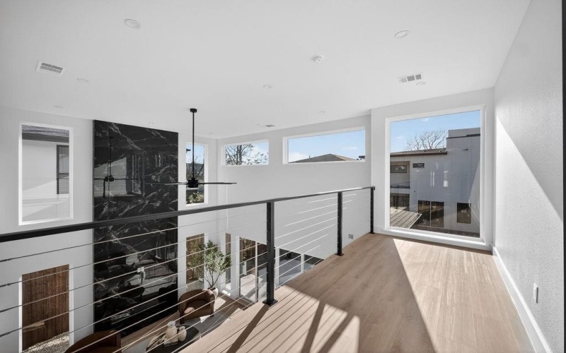 3215 Wake Street, Dallas, TX 75212, 4 Habitaciones Habitaciones , ,5 BañosBaños,Residential,En Venta,3215 Wake Street,0,21213229