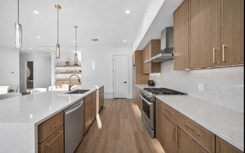 3215 Wake Street, Dallas, TX 75212, 4 Habitaciones Habitaciones , ,5 BañosBaños,Residential,En Venta,3215 Wake Street,0,21213229