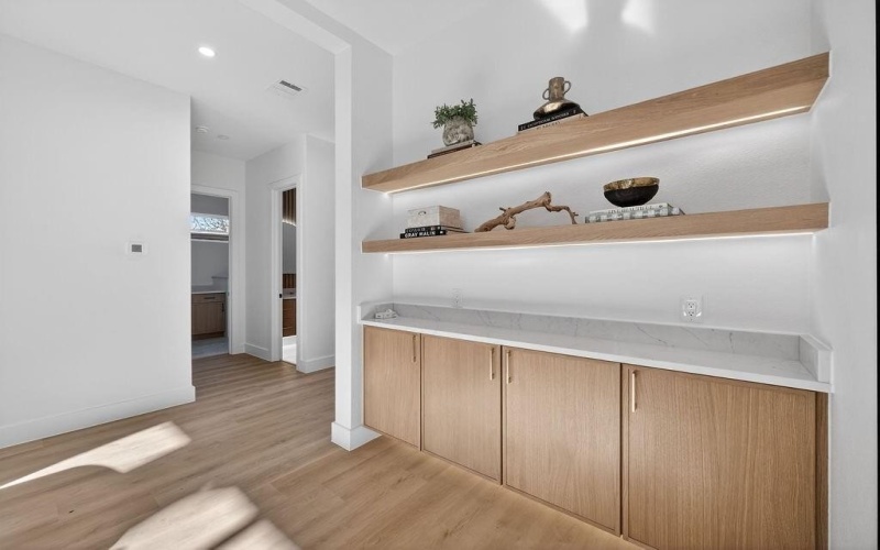 3215 Wake Street, Dallas, TX 75212, 4 Habitaciones Habitaciones , ,5 BañosBaños,Residential,En Venta,3215 Wake Street,0,21213229