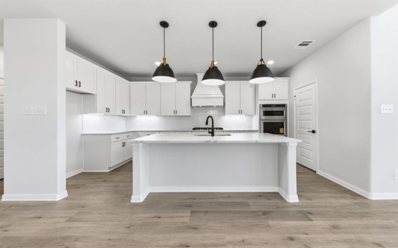 5824 Blackwell Avenue, Pilot Point, TX 75009, 5 Habitaciones Habitaciones , ,6 BañosBaños,Residential,En Venta,5824 Blackwell Avenue,0,21215026