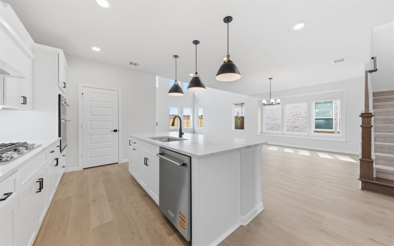 5824 Blackwell Avenue, Pilot Point, TX 75009, 5 Habitaciones Habitaciones , ,6 BañosBaños,Residential,En Venta,5824 Blackwell Avenue,0,21215026