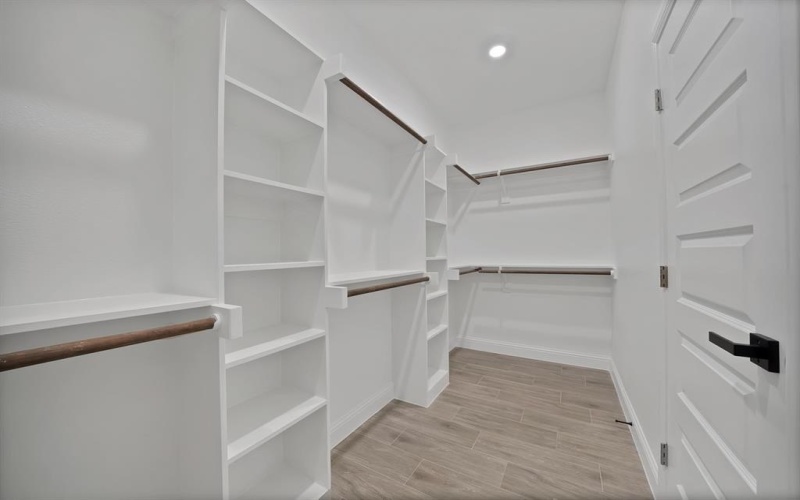 2513 Austin Court, Granbury, TX 76048, 4 Bedrooms Bedrooms, ,2 BathroomsBathrooms,Residential,For Sale,2513 Austin Court,0,21215093