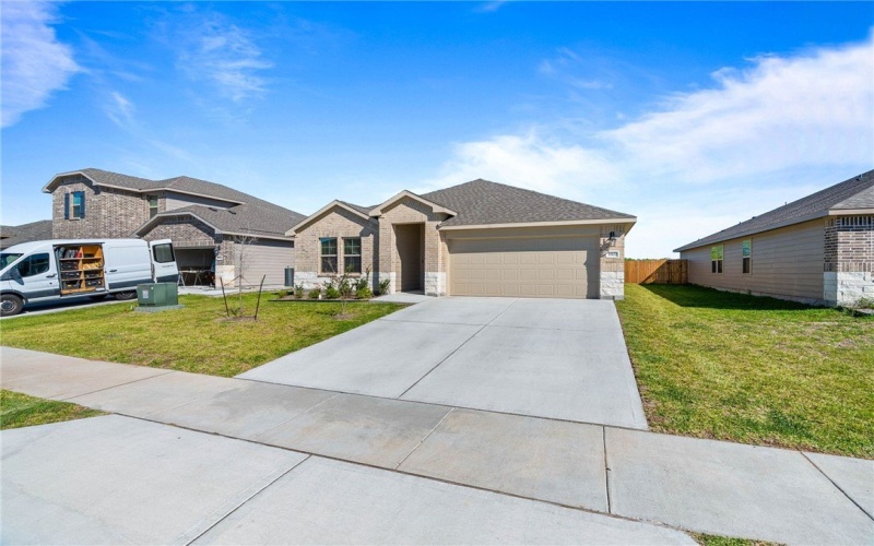 3502 Tanzanite Drive, Corpus Christi, TX 78414, 4 Bedrooms Bedrooms, ,2 BathroomsBathrooms,Residential,For Sale,3502 Tanzanite Drive,0,473653