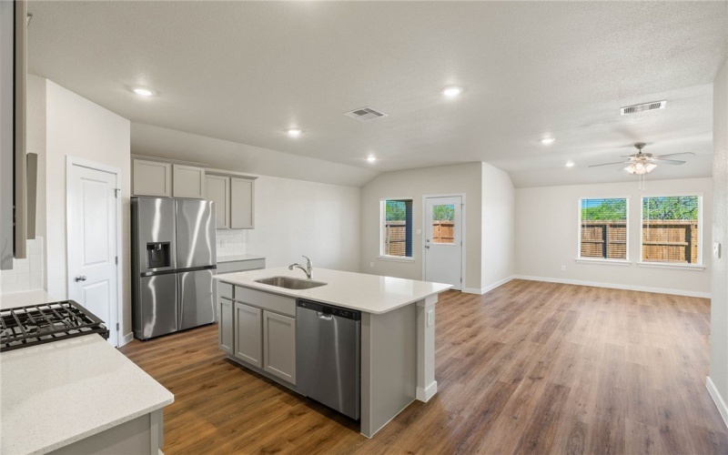 3502 Tanzanite Drive, Corpus Christi, TX 78414, 4 Bedrooms Bedrooms, ,2 BathroomsBathrooms,Residential,For Sale,3502 Tanzanite Drive,0,473653