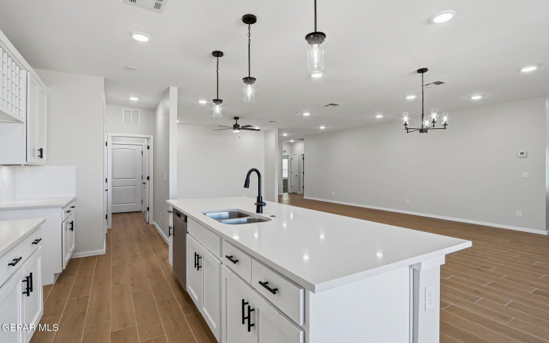 12701 Fredericksberg Avenue, El Paso, TX 79928, 3 Bedrooms Bedrooms, ,2 BathroomsBathrooms,Residential,For Sale,12701 Fredericksberg Avenue,0,940720