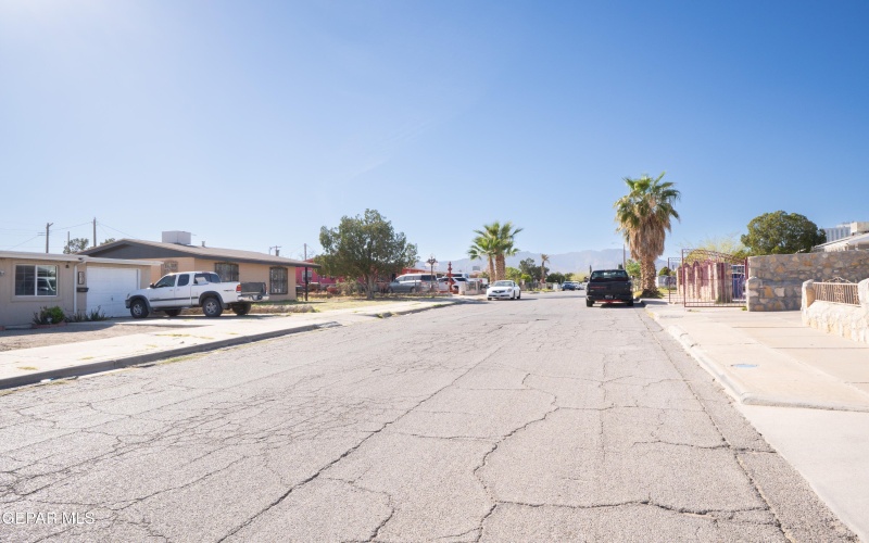 6008 Jemez Drive, El Paso, TX 79905, 2 Bedrooms Bedrooms, ,1 BathroomBathrooms,Residential,For Sale,6008 Jemez Drive,0,940755