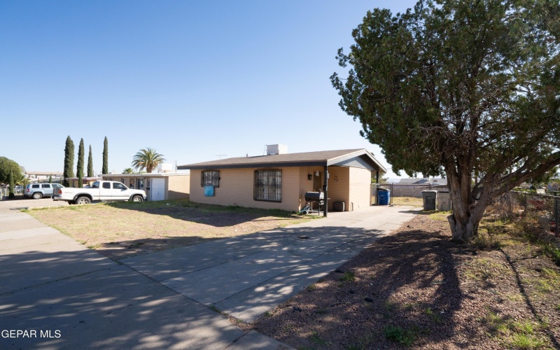 6008 Jemez Drive, El Paso, TX 79905, 2 Bedrooms Bedrooms, ,1 BathroomBathrooms,Residential,For Sale,6008 Jemez Drive,0,940755