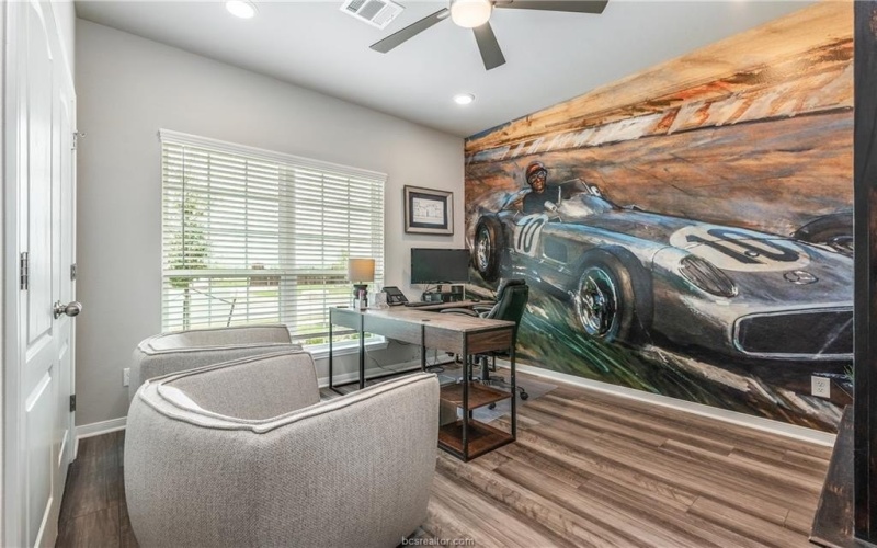 1204 Patriot Drive, College Station, TX 77845, 5 Bedrooms Bedrooms, ,3 BathroomsBathrooms,Residential,For Sale,1204 Patriot Drive,0,26003363