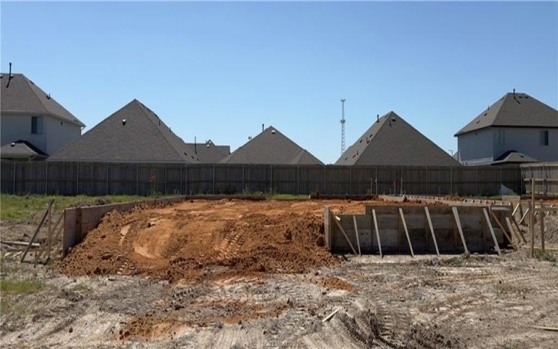 1206 Patriot Drive, College Station, TX 77845, 4 Bedrooms Bedrooms, ,2 BathroomsBathrooms,Residential,For Sale,1206 Patriot Drive,0,26003370