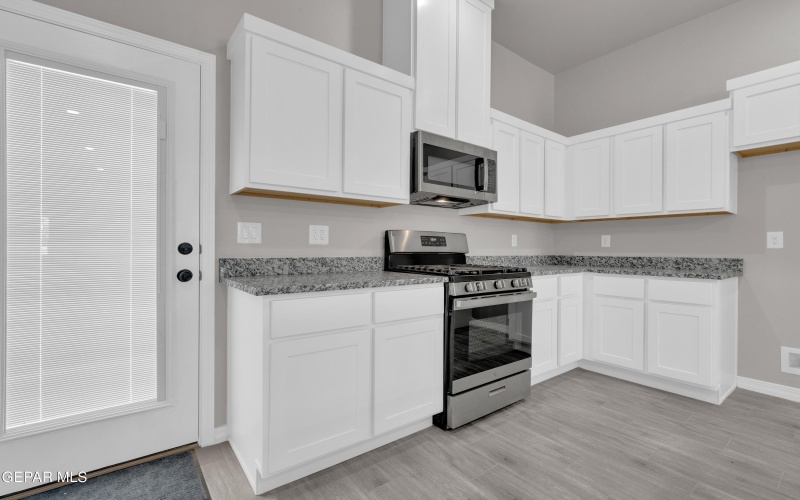 624 Hesse Drive, Socorro, TX 79927, ,Residential Multi Family,En Venta,624 Hesse Drive,0,940764