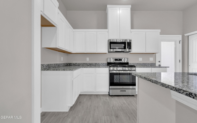 624 Hesse Drive, Socorro, TX 79927, ,Residential Multi Family,En Venta,624 Hesse Drive,0,940764