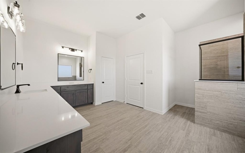 441 Paradise Ridge Drive, Waxahachie, TX 75167, 5 Habitaciones Habitaciones , ,3 BañosBaños,Residential,En Venta,441 Paradise Ridge Drive,0,21197708