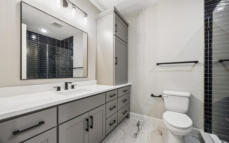 122 S Church Street, McKinney, TX 75069, 4 Bedrooms Bedrooms, ,5 BathroomsBathrooms,Residential,For Sale,122 S Church Street,0,21214947