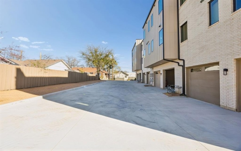 122 S Church Street, McKinney, TX 75069, 4 Bedrooms Bedrooms, ,5 BathroomsBathrooms,Residential,For Sale,122 S Church Street,0,21214947