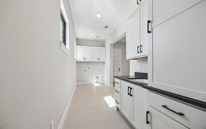 122 S Church Street, McKinney, TX 75069, 4 Bedrooms Bedrooms, ,5 BathroomsBathrooms,Residential,For Sale,122 S Church Street,0,21214947