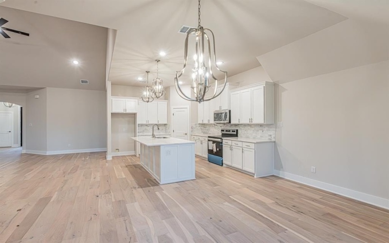 1617 sea breeze Court, Azle, TX 76020, 4 Bedrooms Bedrooms, ,2 BathroomsBathrooms,Residential,For Sale,1617 sea breeze Court,0,21215425