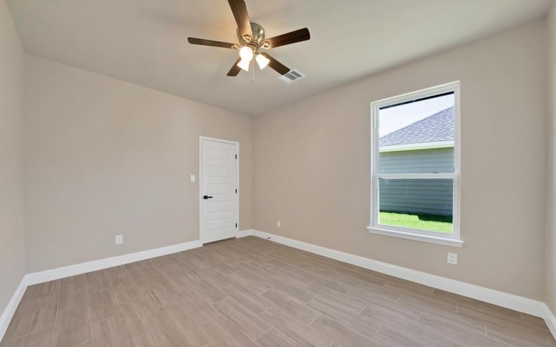 619 Lanai Circle, Runaway Bay, TX 76426, 4 Bedrooms Bedrooms, ,2 BathroomsBathrooms,Residential,For Sale,619 Lanai Circle,0,21215474