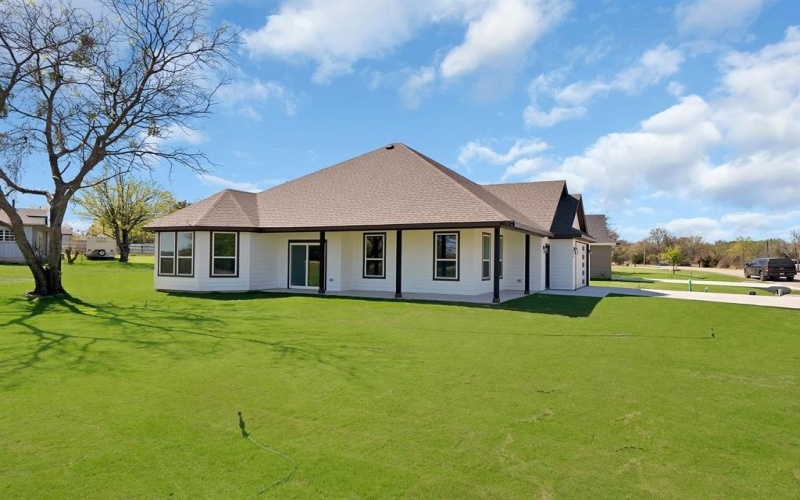 619 Lanai Circle, Runaway Bay, TX 76426, 4 Bedrooms Bedrooms, ,2 BathroomsBathrooms,Residential,For Sale,619 Lanai Circle,0,21215474