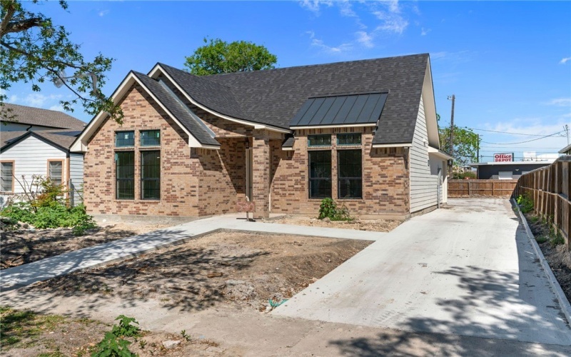 530 Cole Street, Corpus Christi, TX 78404, 4 Bedrooms Bedrooms, ,3 BathroomsBathrooms,Residential,For Sale,530 Cole Street,0,473570