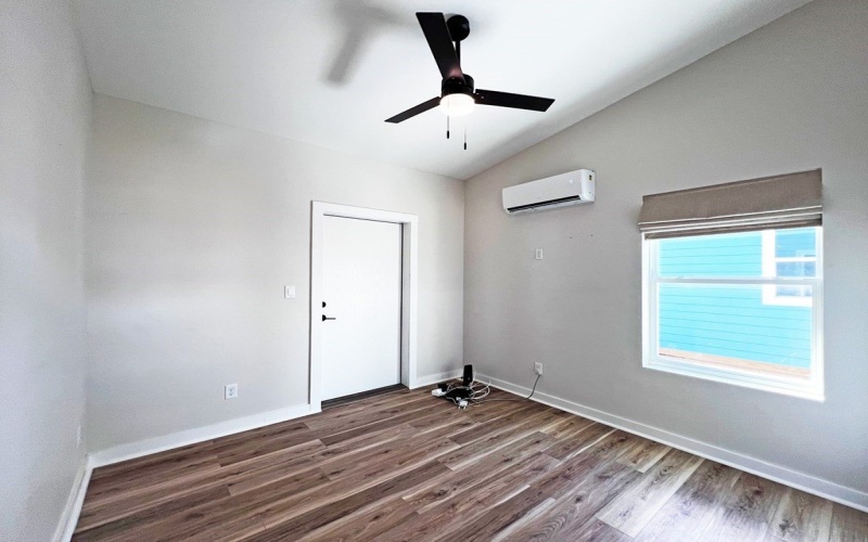 106 Landry Circle, Rockport, TX 78382, 2 Bedrooms Bedrooms, ,1 BathroomBathrooms,Residential,For Sale,106 Landry Circle,0,473707