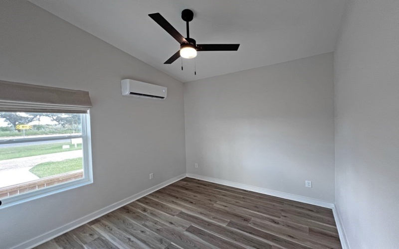 106 Landry Circle, Rockport, TX 78382, 2 Bedrooms Bedrooms, ,1 BathroomBathrooms,Residential,For Sale,106 Landry Circle,0,473707