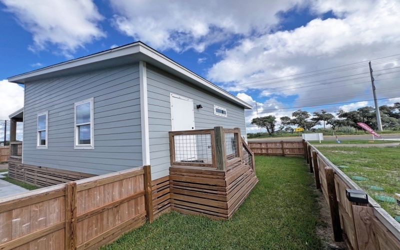 106 Landry Circle, Rockport, TX 78382, 2 Bedrooms Bedrooms, ,1 BathroomBathrooms,Residential,For Sale,106 Landry Circle,0,473707