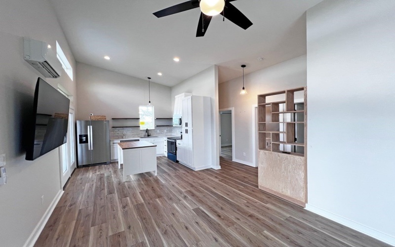 106 Landry Circle, Rockport, TX 78382, 2 Bedrooms Bedrooms, ,1 BathroomBathrooms,Residential,For Sale,106 Landry Circle,0,473707